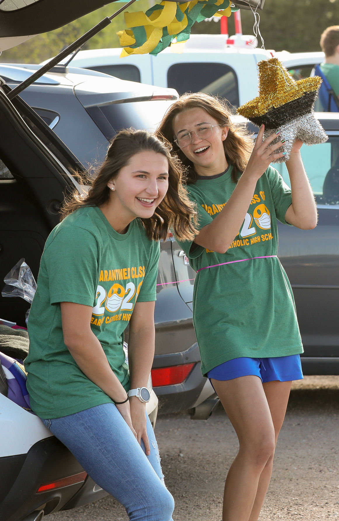 KCHS senior drive-thru